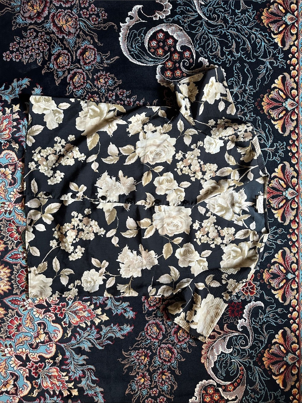 Women’s Black Floral Short-Sleeve Blouse